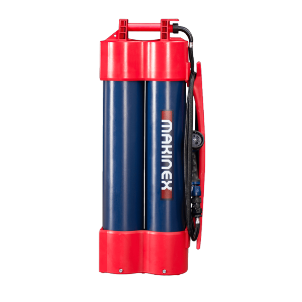 Red and Blue Hose2Go Makinex water pump system